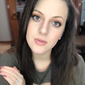 Meet your Posher, Lindsey